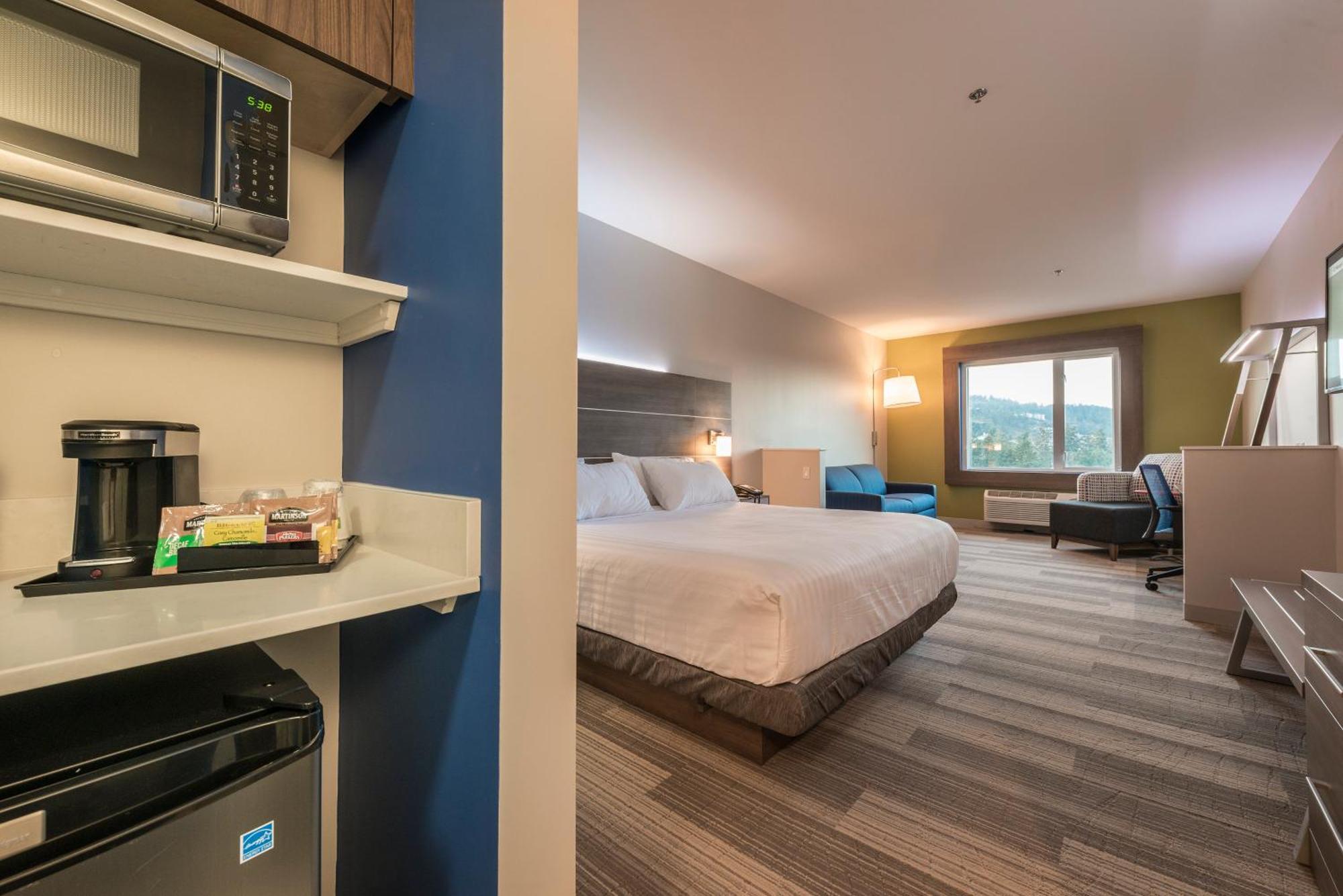 Holiday Inn Express & Suites Victoria-Colwood By Ihg Langford Eksteriør bilde